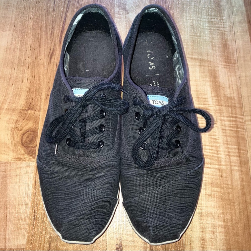 TOMS Men’s Cordones Sneakers